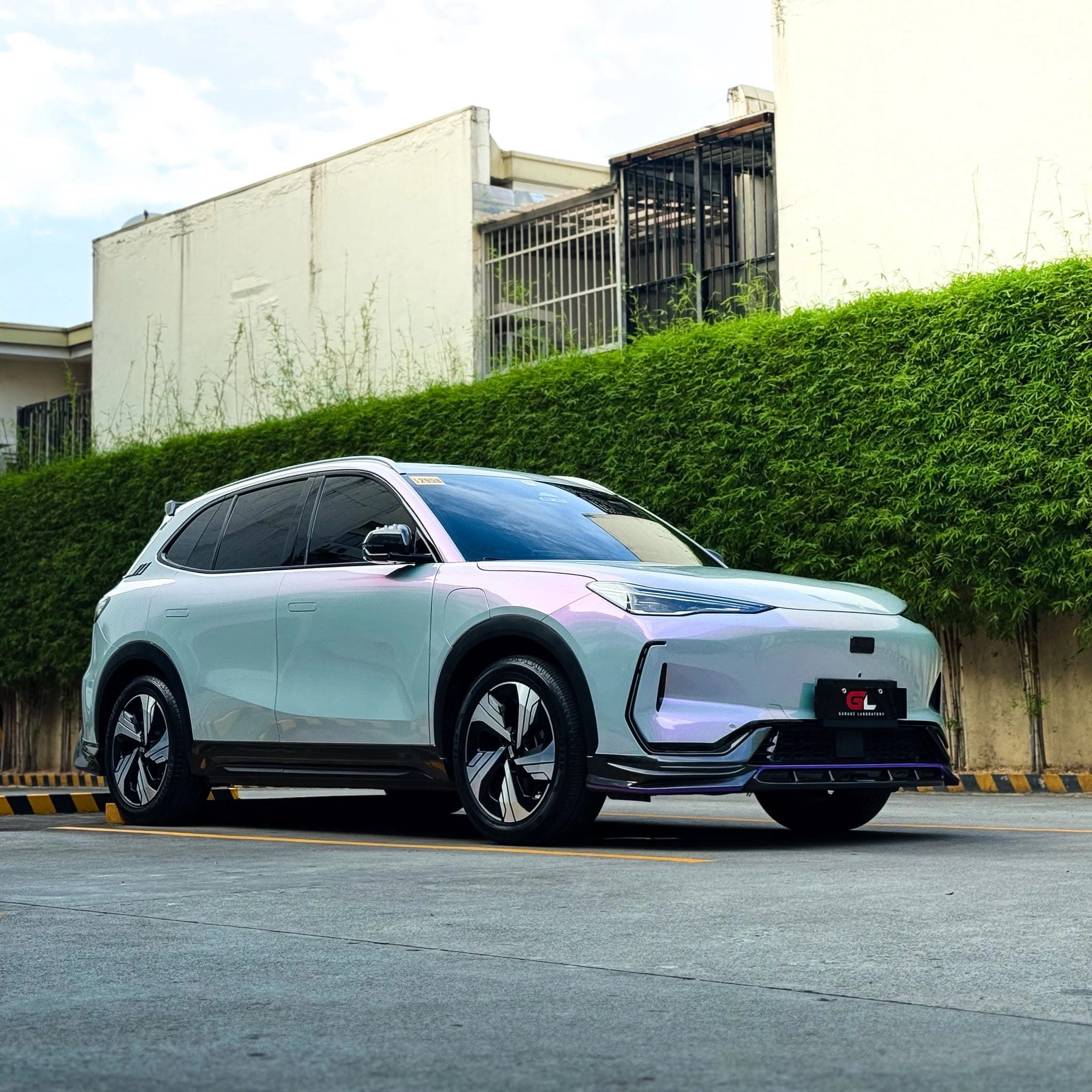iridescent compact suv side profile